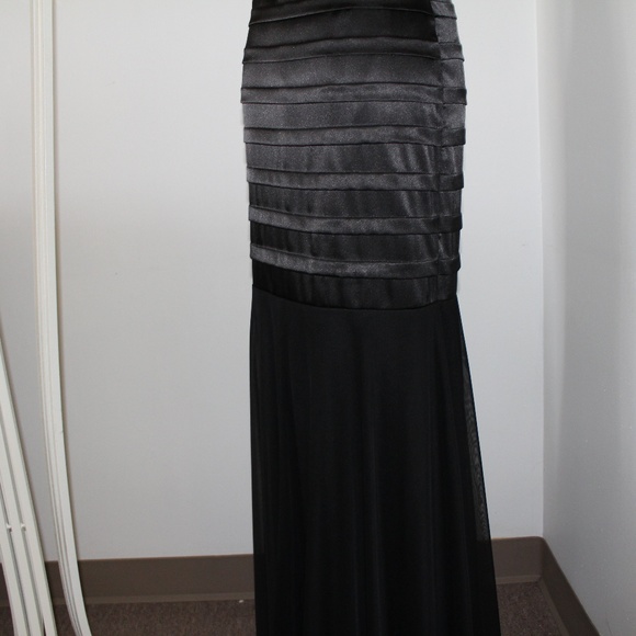 Blondie Nites Black Formal Prom Dress - Picture 6 of 7